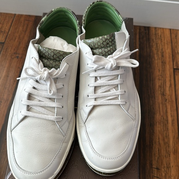 Men’s Gucci python sneaker - Picture 3 of 5